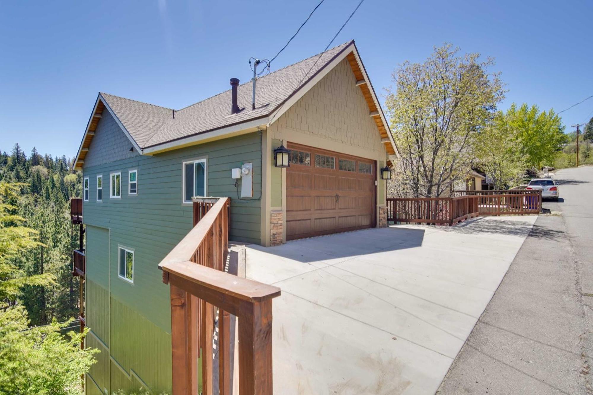 Lake Arrowhead Getaway With Decks And Game Room! Exterior photo